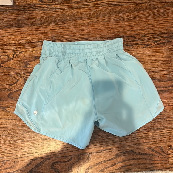 Lululemon hotty hot icing blue shorts - Picture 2 of 6